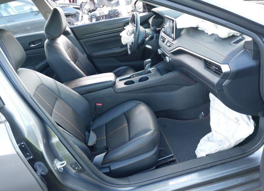 Photo 5 of 2020 Nissan Altima SR FWD (VIN 1N4BL4CV9LC260159)