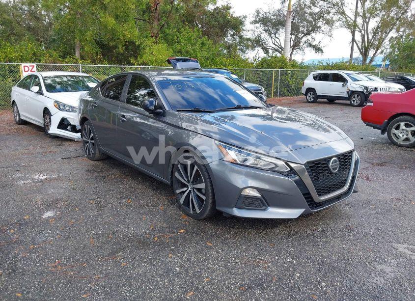 2021 Nissan Altima SR FWD (VIN 1N4BL4CV9MN377049) main photo