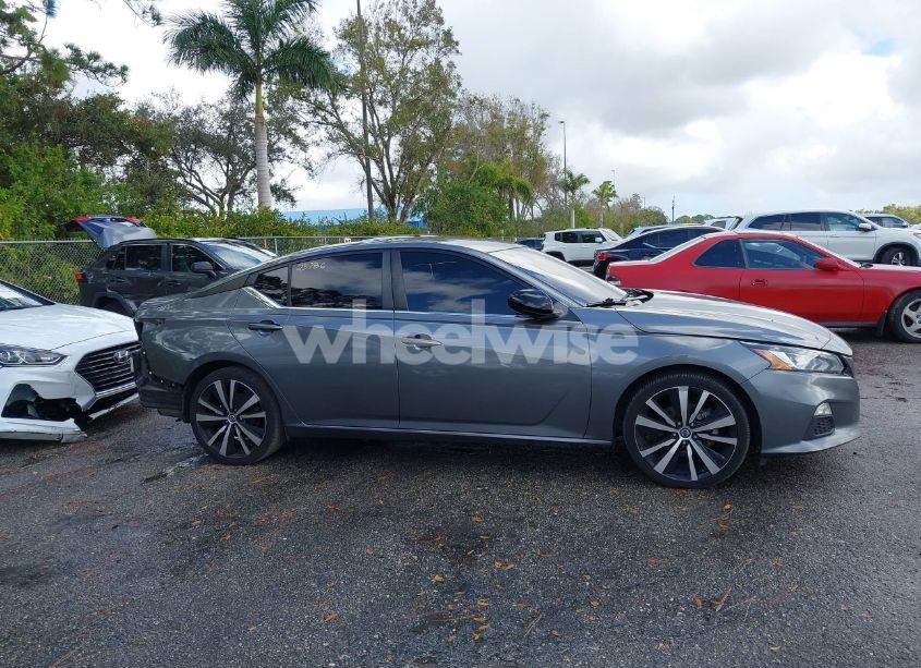 Photo 13 of 2021 Nissan Altima SR FWD (VIN 1N4BL4CV9MN377049)