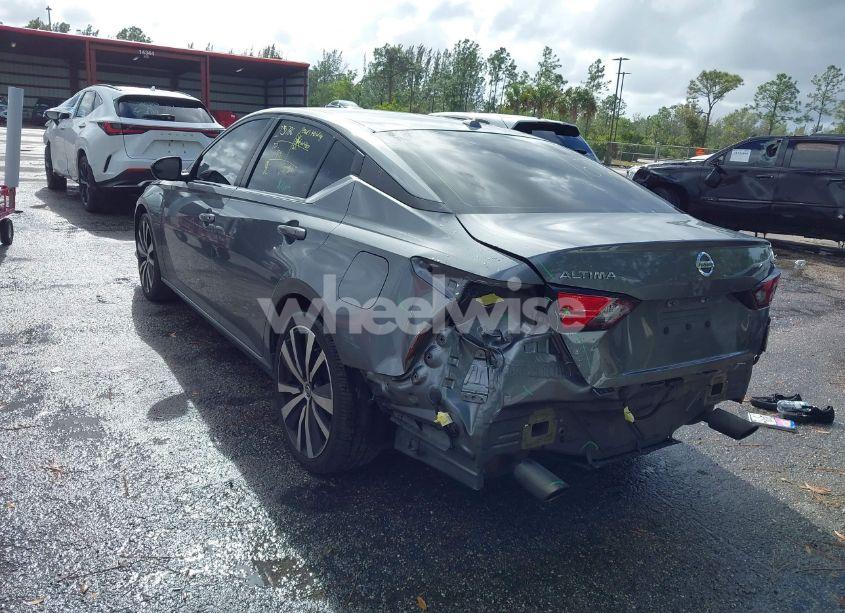 Photo 3 of 2021 Nissan Altima SR FWD (VIN 1N4BL4CV9MN377049)