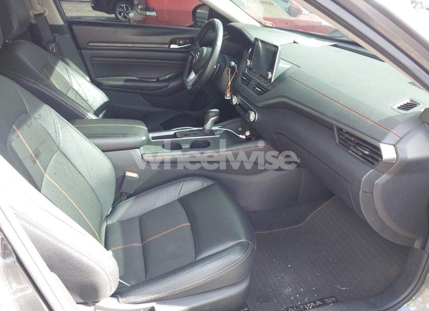 Photo 5 of 2021 Nissan Altima SR FWD (VIN 1N4BL4CV9MN377049)