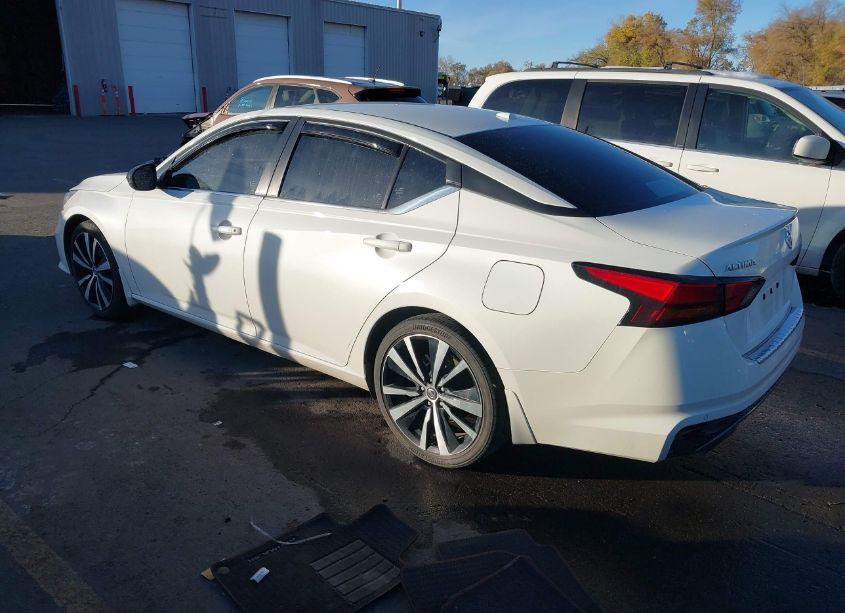 Photo 3 of 2021 Nissan Altima SR FWD (VIN 1N4BL4CV9MN405674)