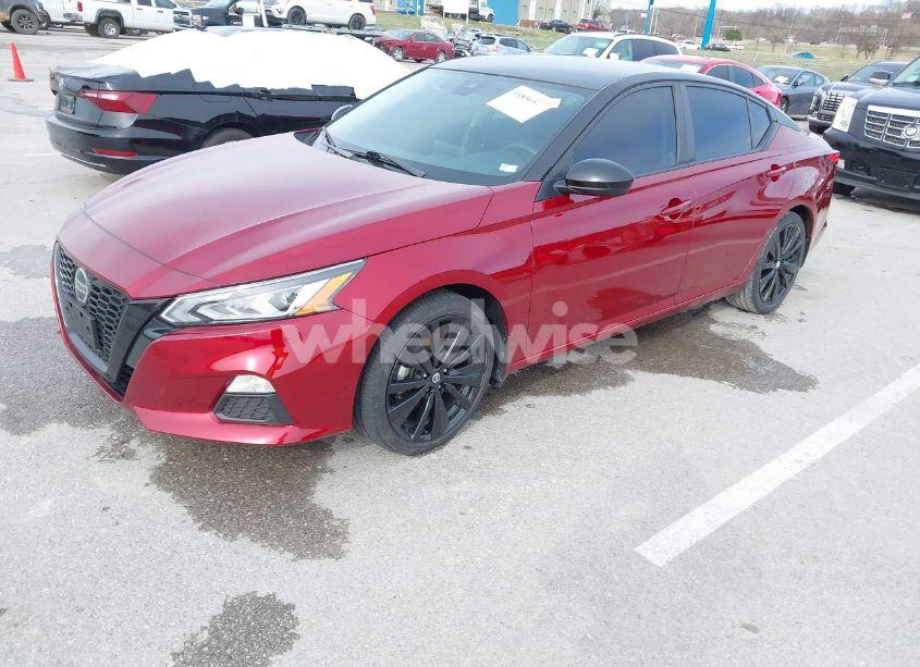 Photo 2 of 2021 Nissan Altima SR FWD (VIN 1N4BL4CV9MN410163)