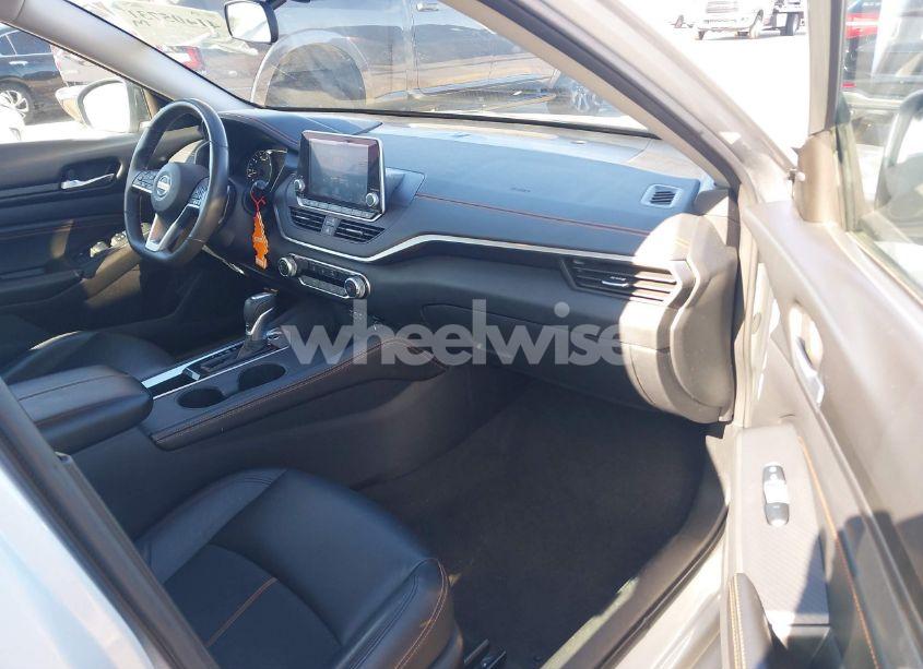 Photo 5 of 2022 Nissan Altima SR FWD (VIN 1N4BL4CV9NN310095)