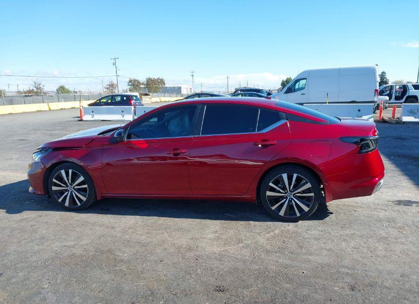 Photo 15 of 2022 Nissan Altima SR FWD (VIN 1N4BL4CV9NN360639)