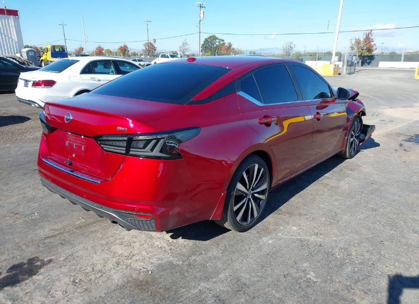 Photo 4 of 2022 Nissan Altima SR FWD (VIN 1N4BL4CV9NN360639)