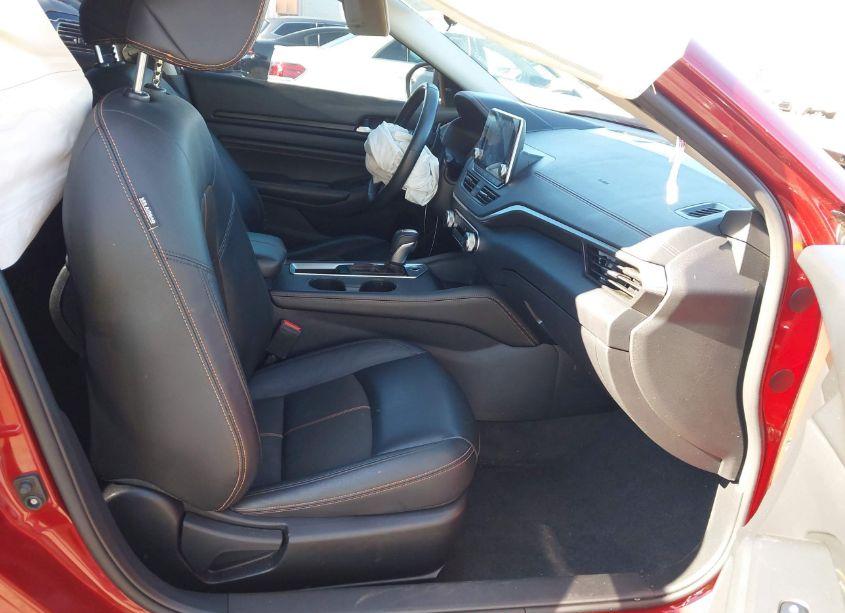 Photo 5 of 2022 Nissan Altima SR FWD (VIN 1N4BL4CV9NN360639)