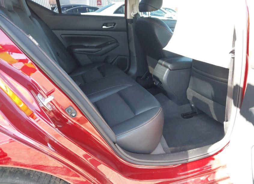 Photo 8 of 2022 Nissan Altima SR FWD (VIN 1N4BL4CV9NN360639)