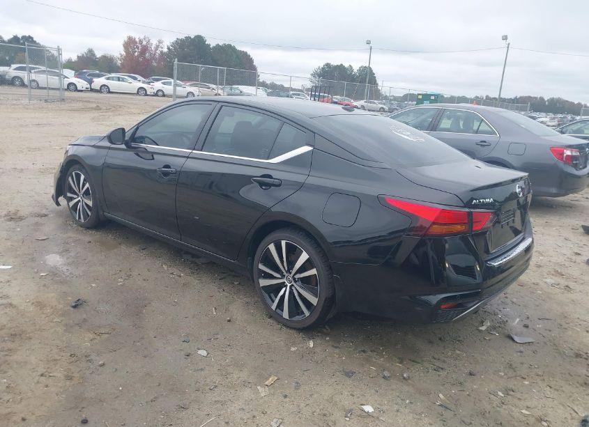 Photo 3 of 2022 Nissan Altima SR FWD (VIN 1N4BL4CV9NN374217)