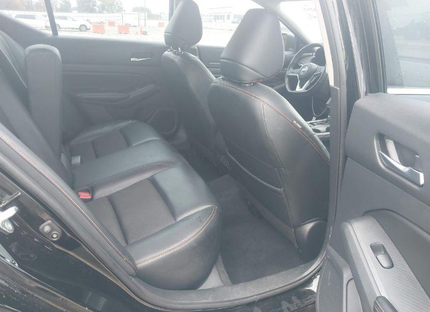 Photo 8 of 2022 Nissan Altima SR FWD (VIN 1N4BL4CV9NN374217)