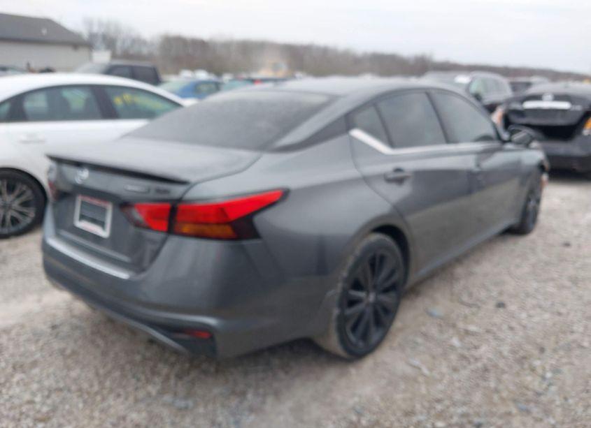 Photo 4 of 2022 Nissan Altima SR FWD (VIN 1N4BL4CV9NN375402)