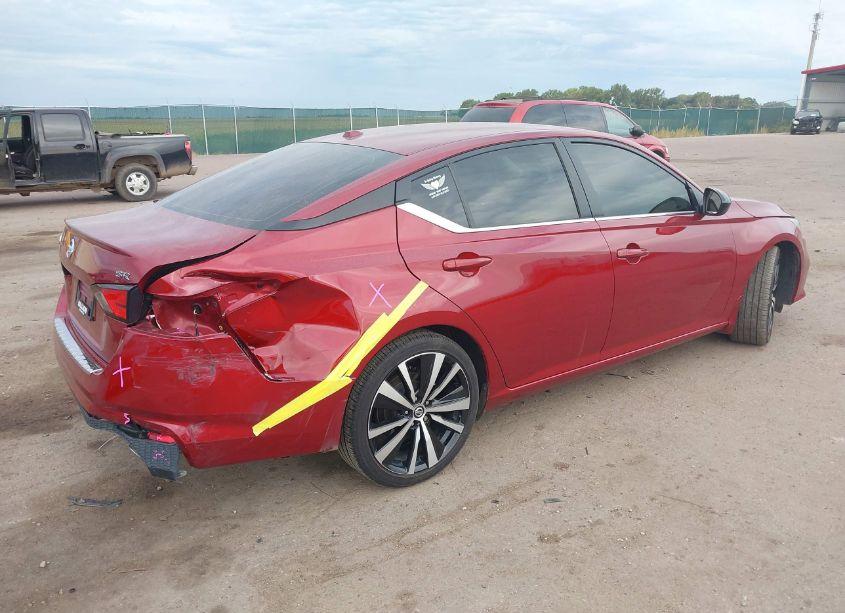 Photo 4 of 2022 Nissan Altima SR FWD (VIN 1N4BL4CV9NN378221)