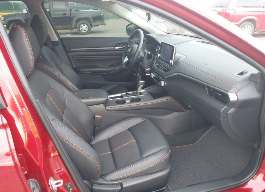 Photo 5 of 2022 Nissan Altima SR FWD (VIN 1N4BL4CV9NN378221)