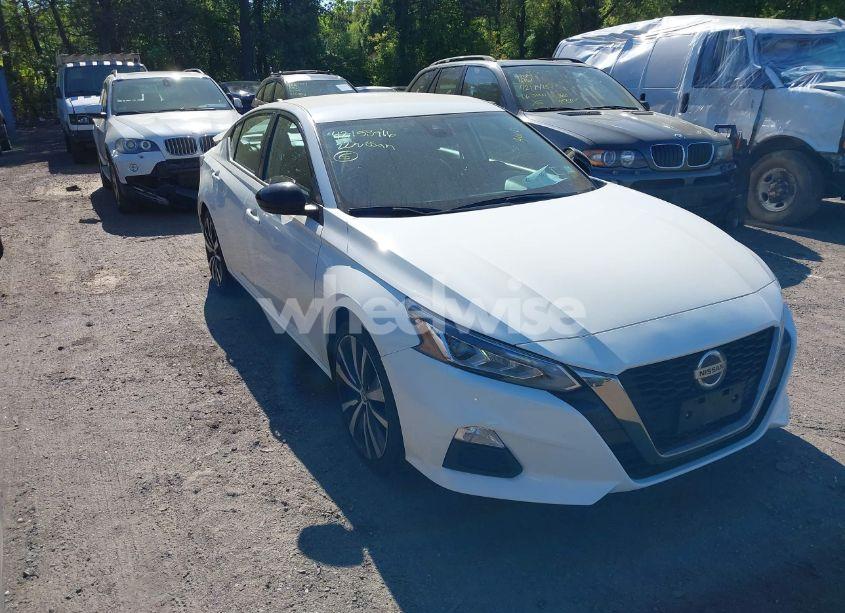 2022 Nissan Altima SR FWD (VIN 1N4BL4CV9NN385332) main photo