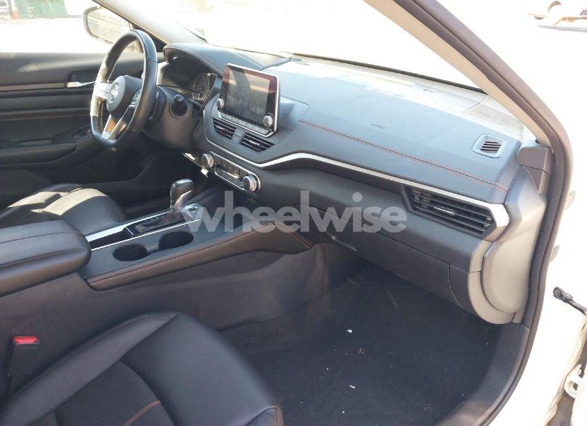 Photo 5 of 2022 Nissan Altima SR FWD (VIN 1N4BL4CV9NN385332)