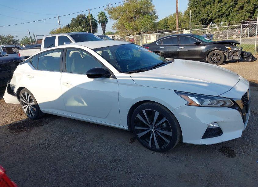 Photo 13 of 2022 Nissan Altima SR FWD (VIN 1N4BL4CV9NN397044)