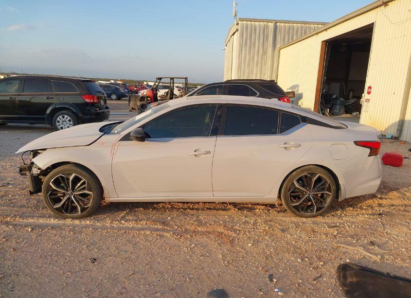 Photo 15 of 2023 Nissan Altima SR FWD (VIN 1N4BL4CV9PN312190)