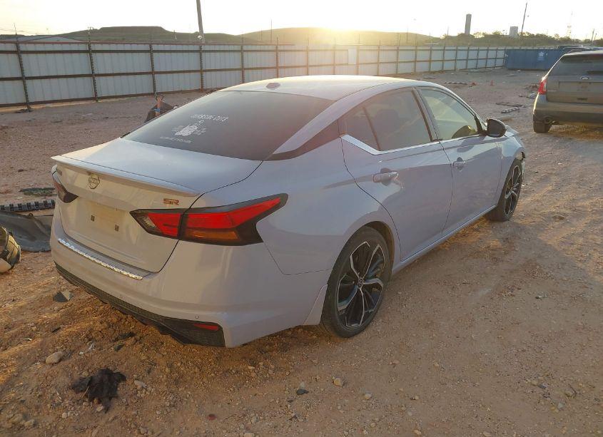 Photo 4 of 2023 Nissan Altima SR FWD (VIN 1N4BL4CV9PN312190)