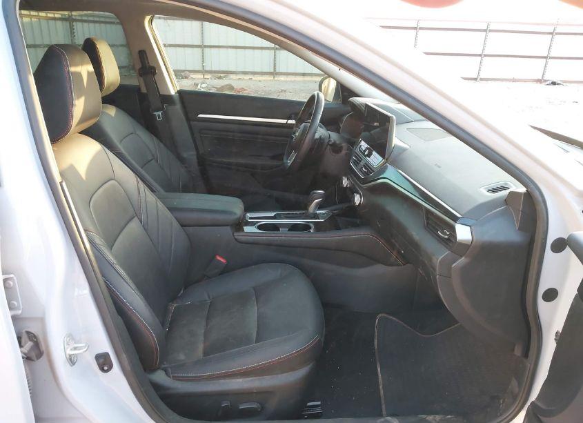 Photo 5 of 2023 Nissan Altima SR FWD (VIN 1N4BL4CV9PN312190)