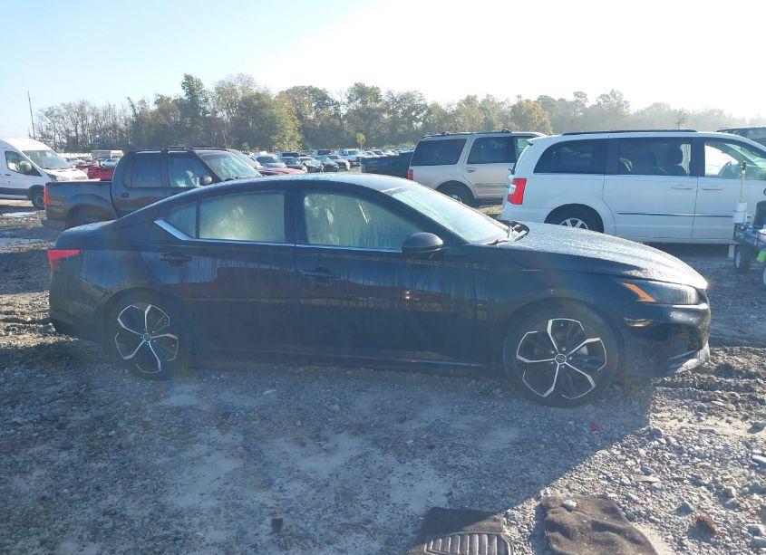 Photo 13 of 2023 Nissan Altima SR FWD (VIN 1N4BL4CV9PN329359)