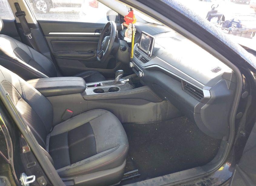 Photo 5 of 2023 Nissan Altima SR FWD (VIN 1N4BL4CV9PN329359)