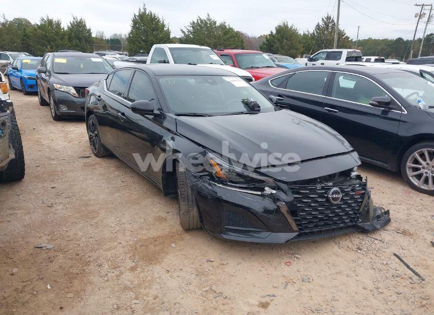 2023 Nissan Altima SR FWD (VIN 1N4BL4CV9PN339311) main photo