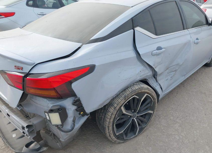 Photo 6 of 2023 Nissan Altima SR FWD (VIN 1N4BL4CV9PN376326)