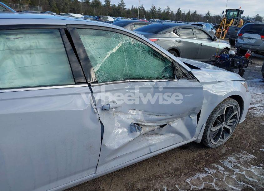 Photo 6 of 2023 Nissan Altima SR FWD (VIN 1N4BL4CV9PN391635)