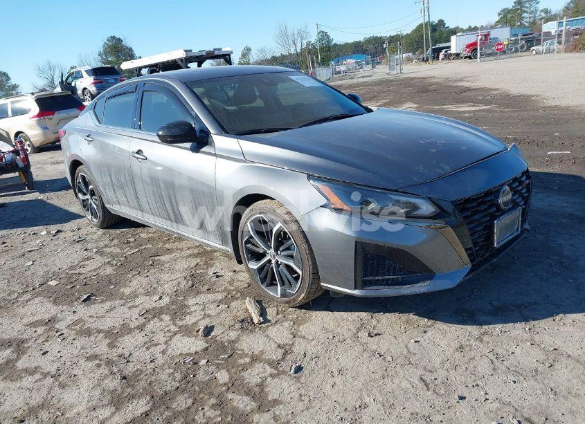 2024 Nissan Altima SR FWD (VIN 1N4BL4CV9RN326156) main photo