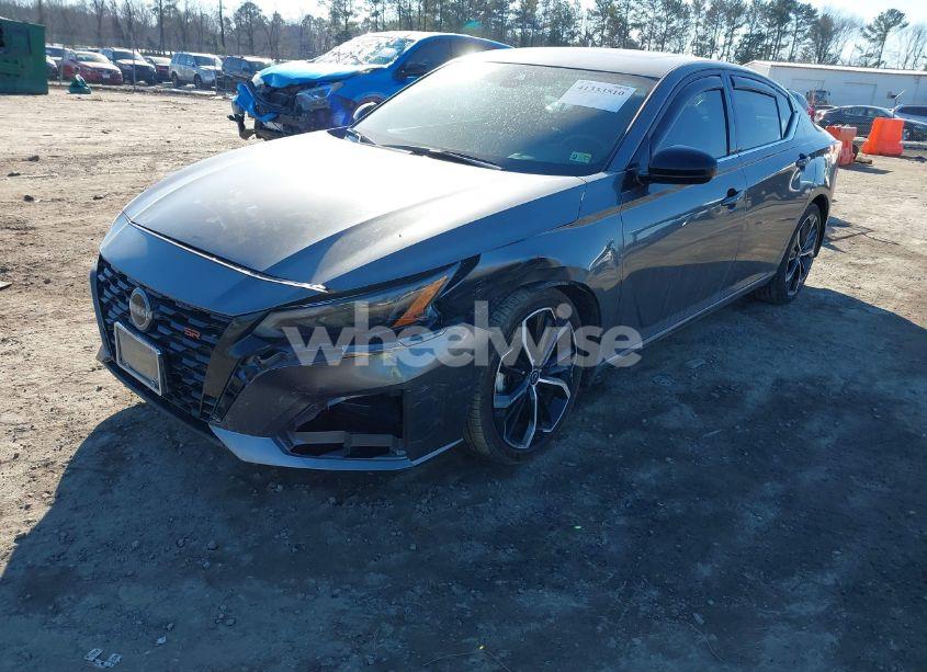 Photo 2 of 2024 Nissan Altima SR FWD (VIN 1N4BL4CV9RN326156)