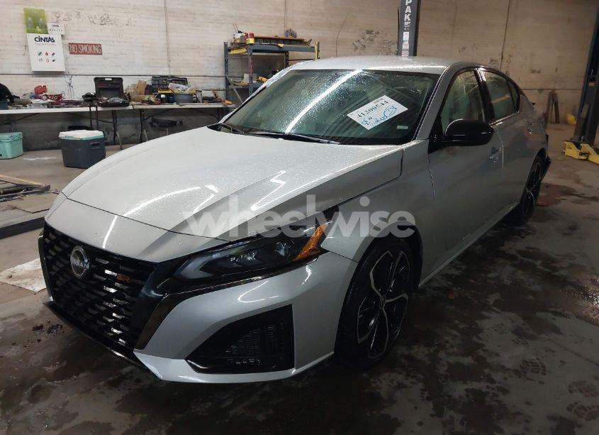 Photo 2 of 2024 Nissan Altima SR FWD (VIN 1N4BL4CV9RN389709)