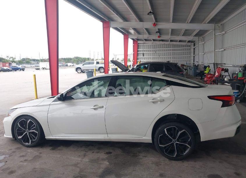 Photo 14 of 2024 Nissan Altima SR FWD (VIN 1N4BL4CV9RN401938)