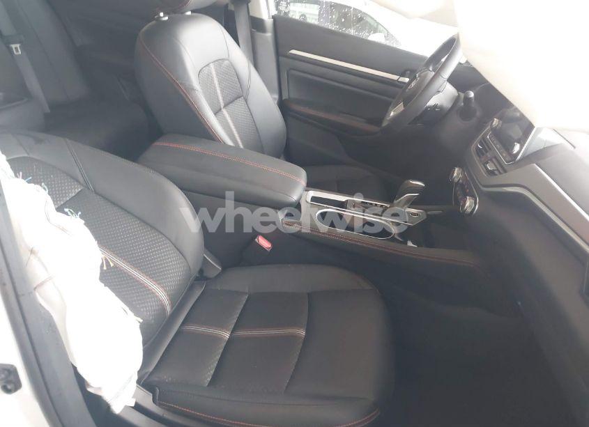 Photo 5 of 2024 Nissan Altima SR FWD (VIN 1N4BL4CV9RN401938)