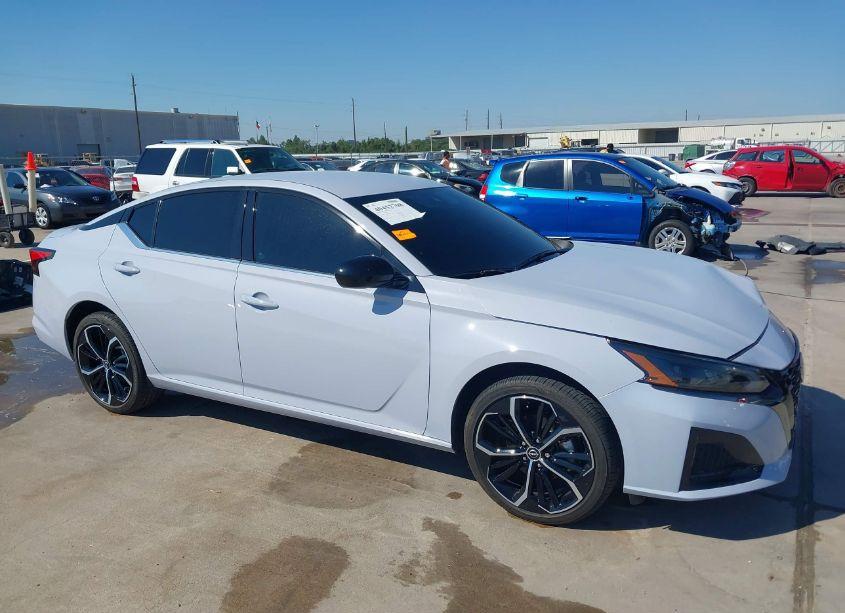 Photo 13 of 2024 Nissan Altima SR FWD (VIN 1N4BL4CV9RN427262)