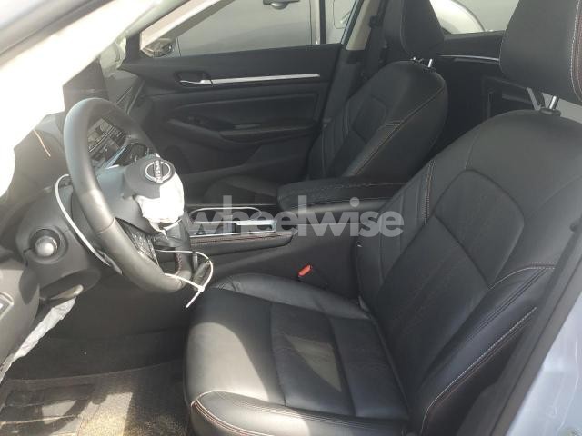 Photo 8 of 2025 NISSAN ALTIMA SR N/A (VIN 1N4BL4CV9SN331430)