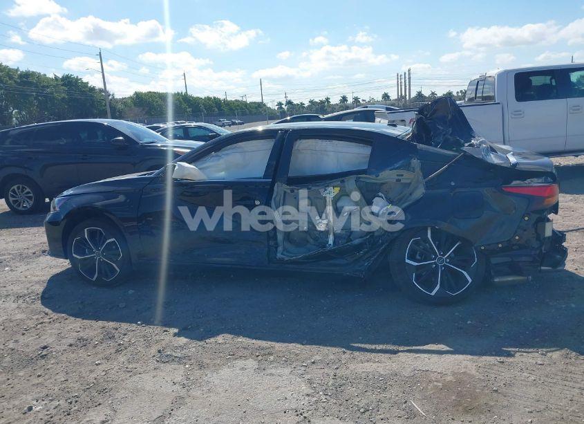 Photo 14 of 2025 Nissan Altima SR FWD (VIN 1N4BL4CV9SN334831)