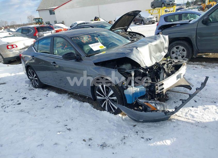 2019 Nissan Altima 2.5 SR (VIN 1N4BL4CVXKC122936) main photo