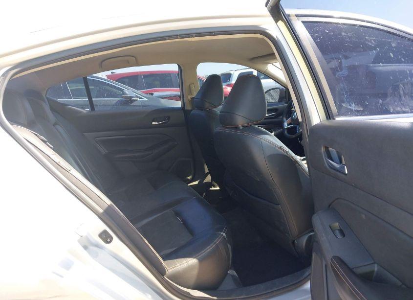 Photo 8 of 2019 Nissan Altima 2.5 SR (VIN 1N4BL4CVXKC149053)