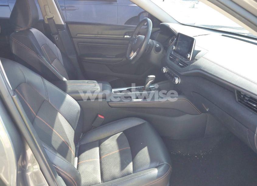 Photo 5 of 2019 Nissan Altima 2.5 SR (VIN 1N4BL4CVXKC202754)