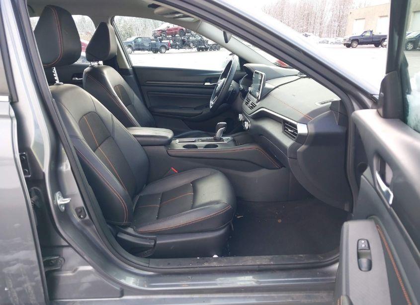 Photo 5 of 2019 Nissan Altima 2.5 SR (VIN 1N4BL4CVXKC258113)