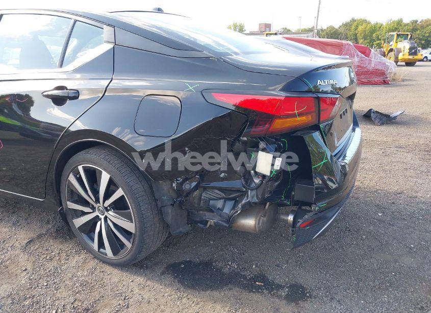 Photo 6 of 2020 Nissan Altima SR FWD (VIN 1N4BL4CVXLC168476)