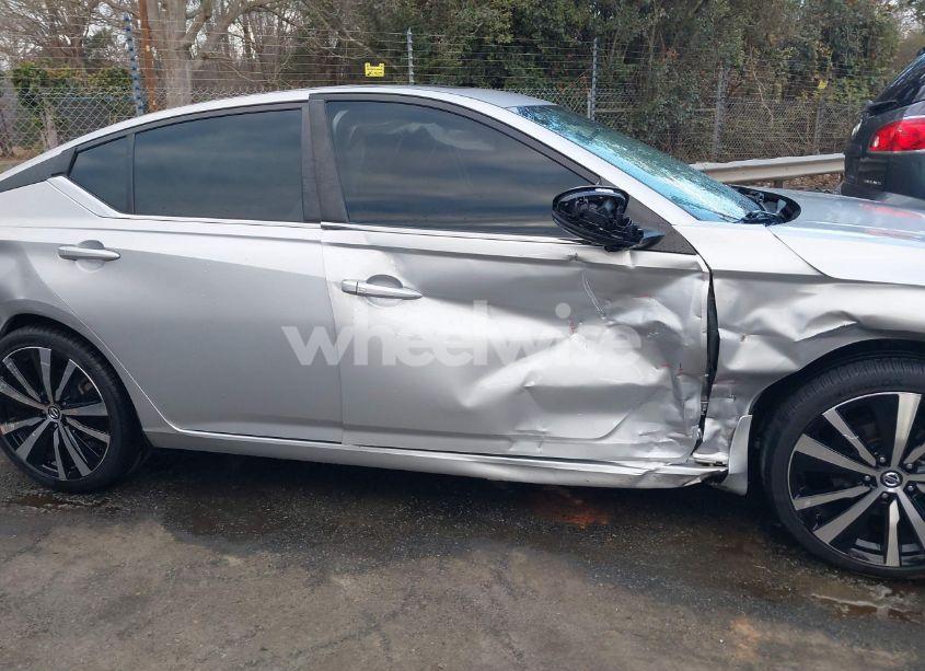 Photo 13 of 2020 Nissan Altima SR FWD (VIN 1N4BL4CVXLC214629)