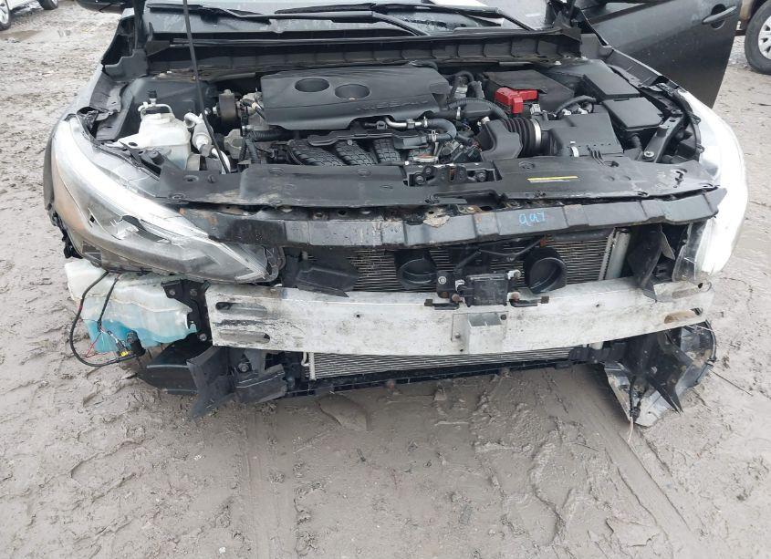 Photo 6 of 2020 Nissan Altima SR FWD (VIN 1N4BL4CVXLC217370)