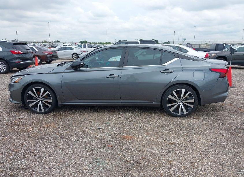 Photo 15 of 2020 Nissan Altima SR FWD (VIN 1N4BL4CVXLN307977)