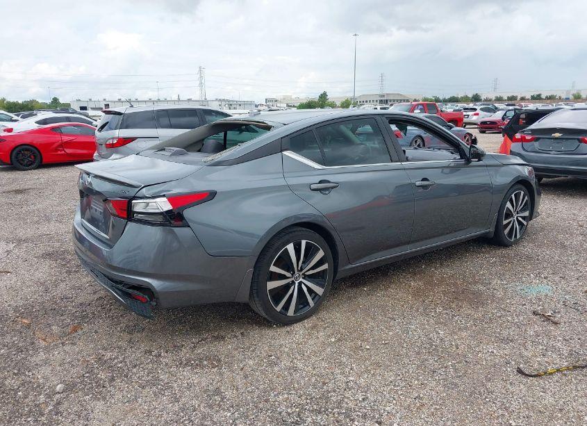 Photo 4 of 2020 Nissan Altima SR FWD (VIN 1N4BL4CVXLN307977)