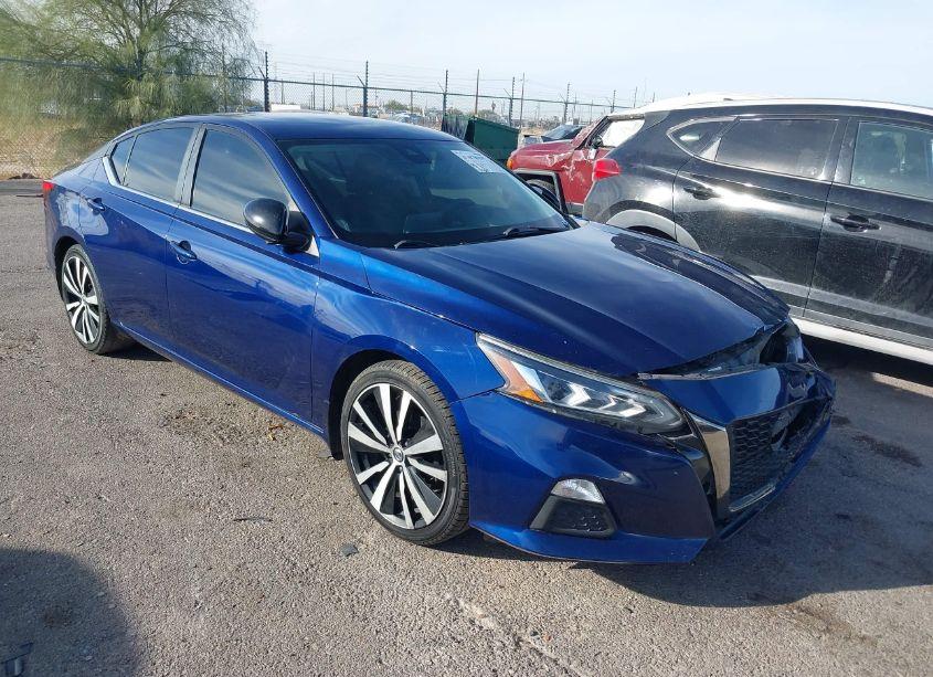 2020 Nissan Altima SR FWD (VIN 1N4BL4CVXLN309650) main photo