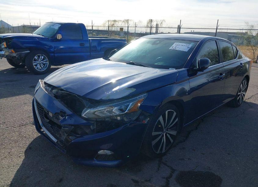 Photo 2 of 2020 Nissan Altima SR FWD (VIN 1N4BL4CVXLN309650)