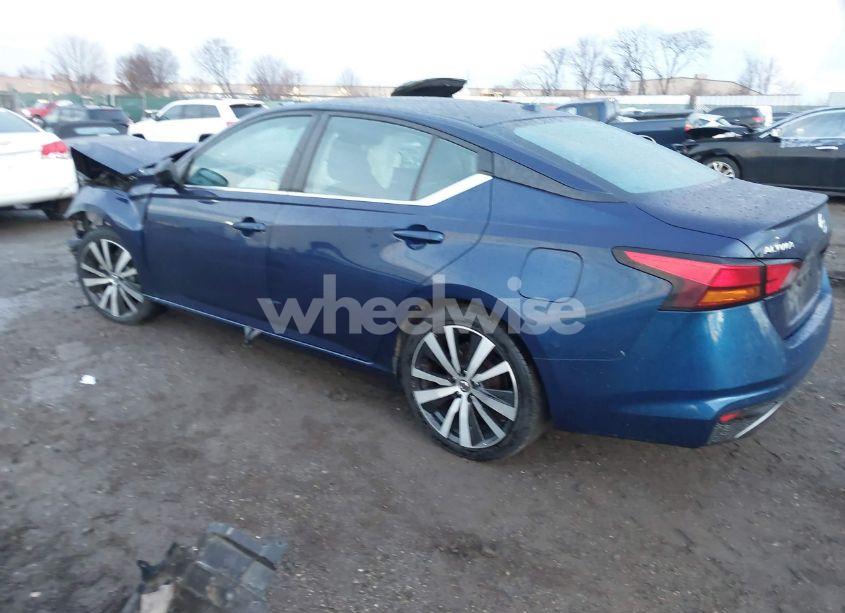 Photo 3 of 2021 Nissan Altima SR FWD (VIN 1N4BL4CVXMN318771)