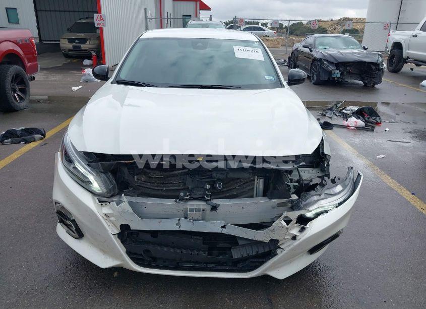 Photo 6 of 2021 Nissan Altima SR FWD (VIN 1N4BL4CVXMN397603)