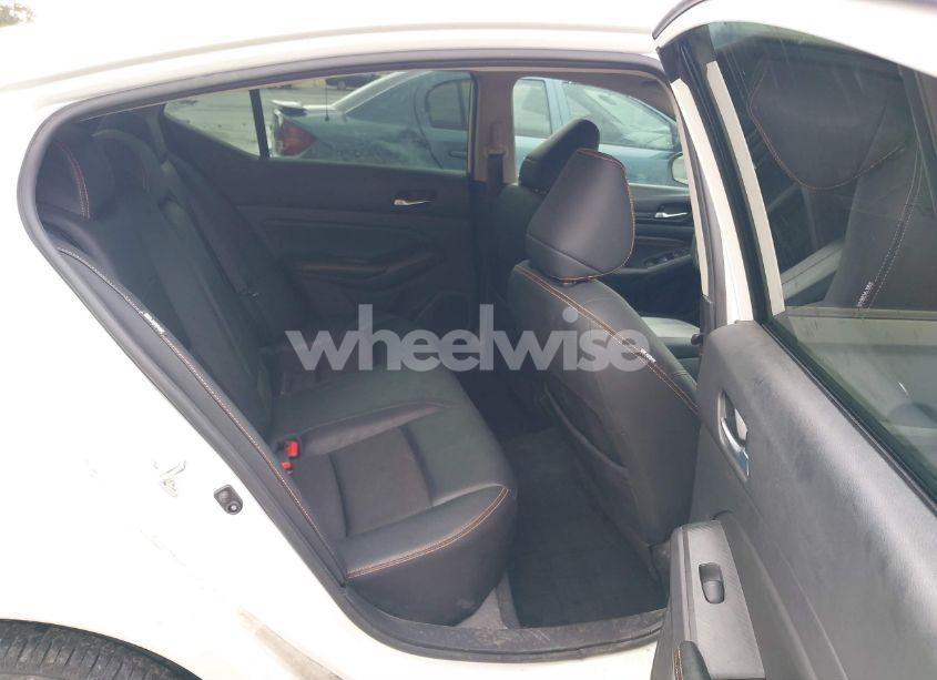 Photo 8 of 2021 Nissan Altima SR FWD (VIN 1N4BL4CVXMN397603)